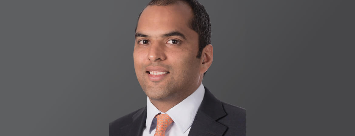 Headshot of Vikas Vashishtha, Fixed Interest Analyst – Emerging Markets and Credit at Qsuper.